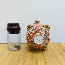 Load image into Gallery viewer, Mini Mosquito Coil Pig 迷你蚊香豬 (九谷燒) - SOLOBITO