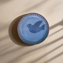 Load image into Gallery viewer, 【沖繩手作】森永竜也 飛鳥小陶碟  白 - SOLOBITO