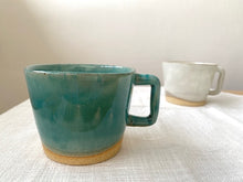 Load image into Gallery viewer, Sky White Slip Mug 粉引咖啡杯 (美濃燒) - SOLOBITO