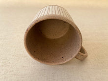 Load image into Gallery viewer, 美濃手作馬克杯 Natural beige Stripe - SOLOBITO